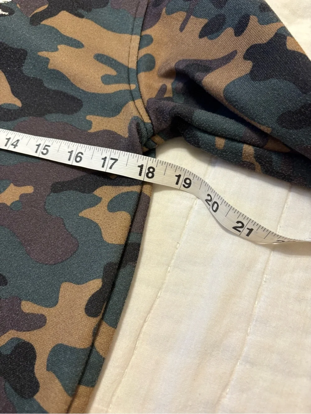 Seven Souls Boys Camo Savage Hoodie Size 14/16 Pullover K018